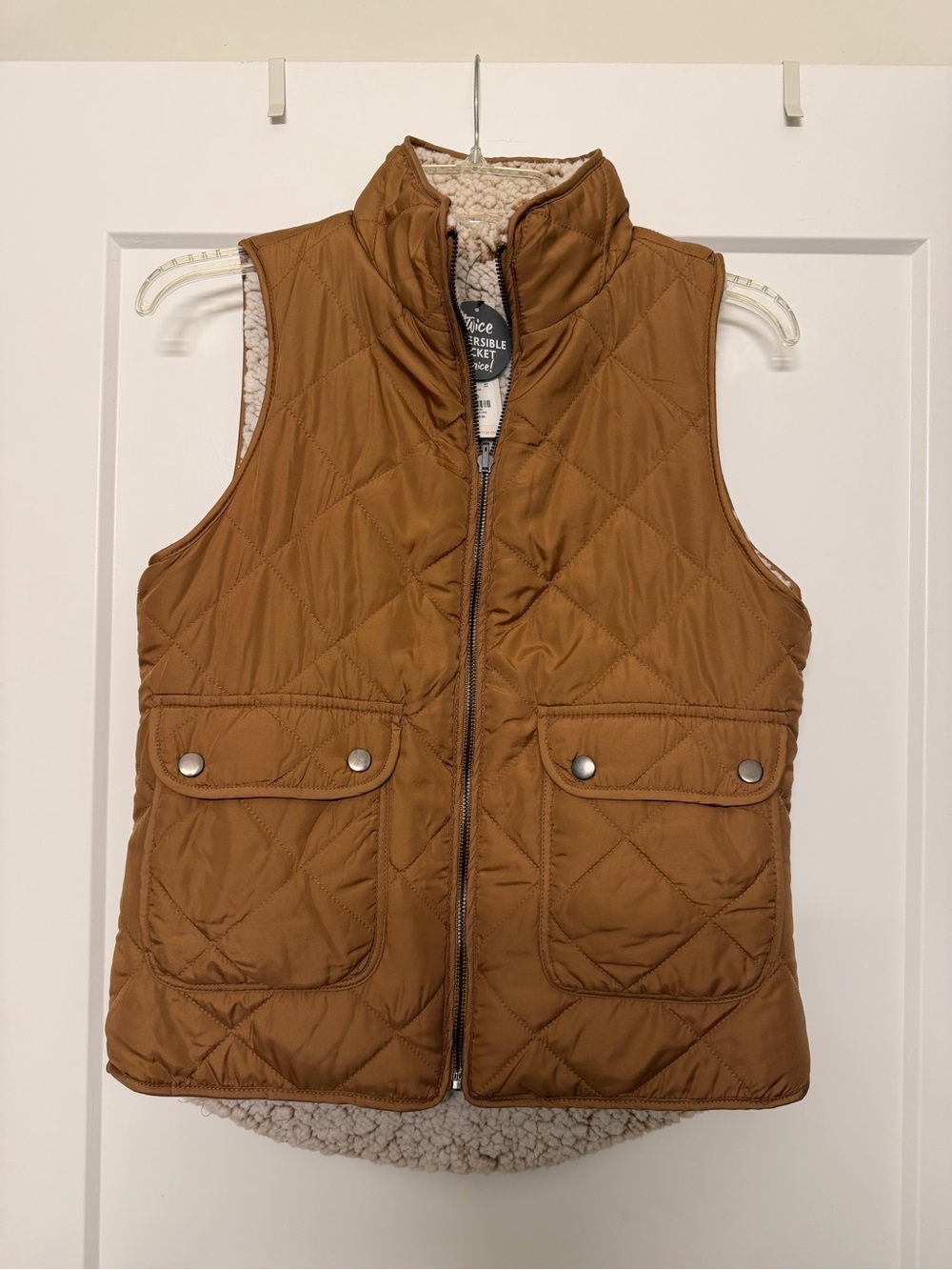 Francesca's Collections Quilted Reversible Vest in Caramel Brown
